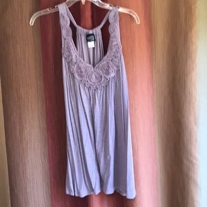 NWOT Light Mauve Feminine Tank Top - Size L